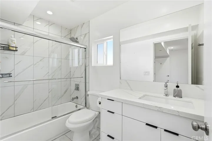 Ensuite bath
