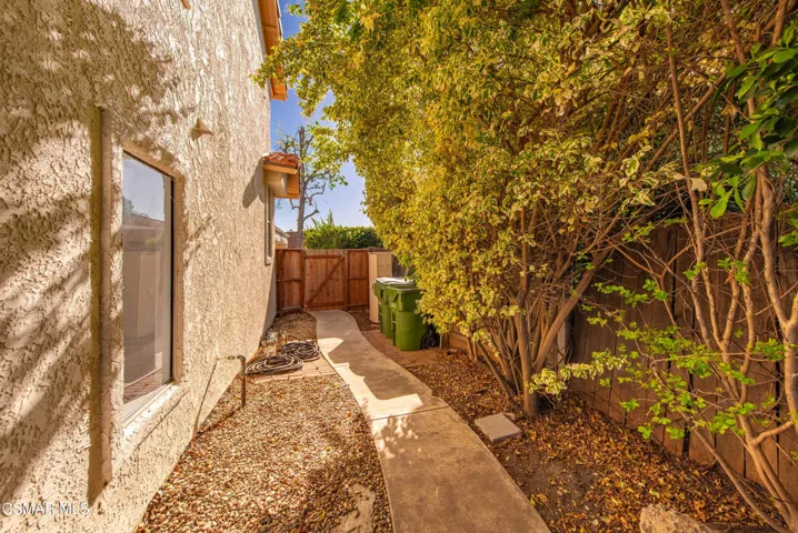 4898 Elderberry Ave Moorpark-32