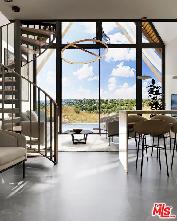 gallery-image 2