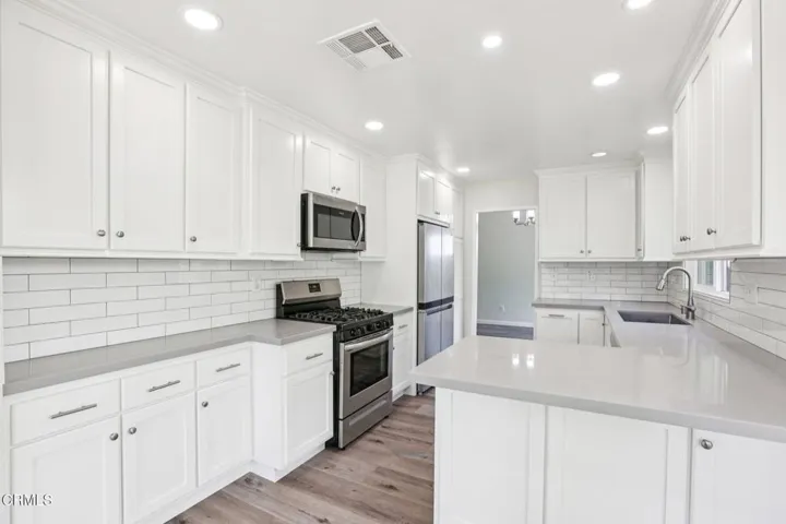 18-web-or-mls-Summerfield St-S0904-018