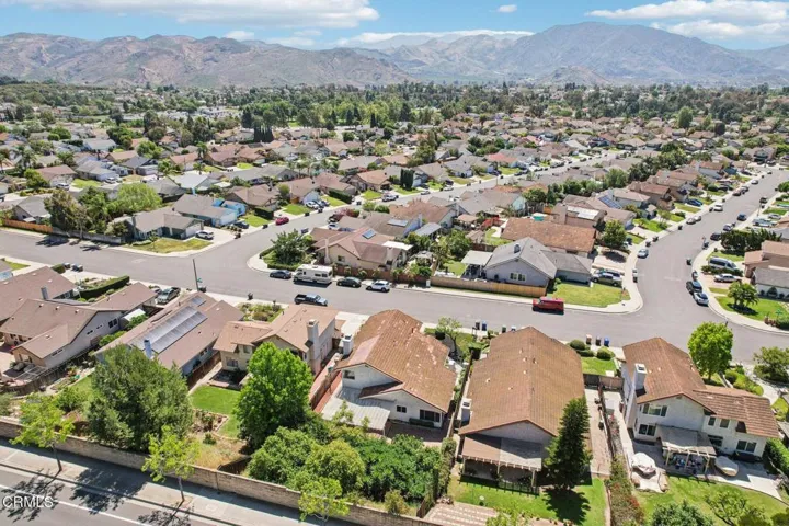 46-web-or-mls-Summerfield St-S0904-046