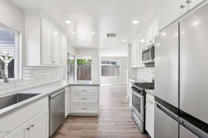 16-web-or-mls-Summerfield St-S0904-016