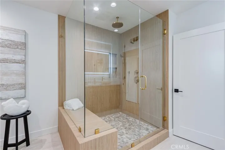 11919 Mayfield 2, Los Angeles, California 90049