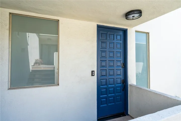 11919 Mayfield 2, Los Angeles, California 90049