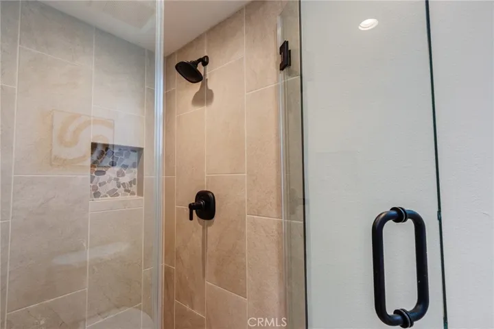 11919 Mayfield 2, Los Angeles, California 90049