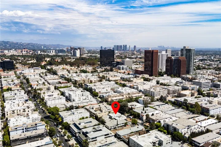 11919 Mayfield 2, Los Angeles, California 90049