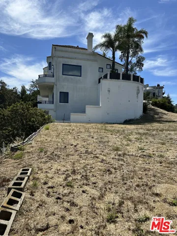 Large Backyard for extra Impro