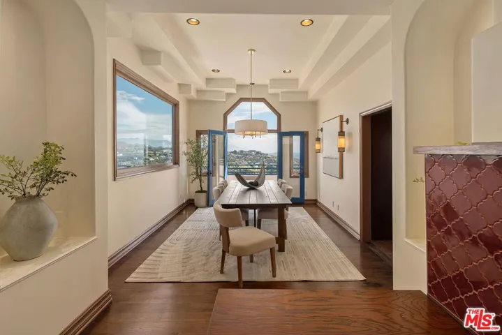 Formal Dining room