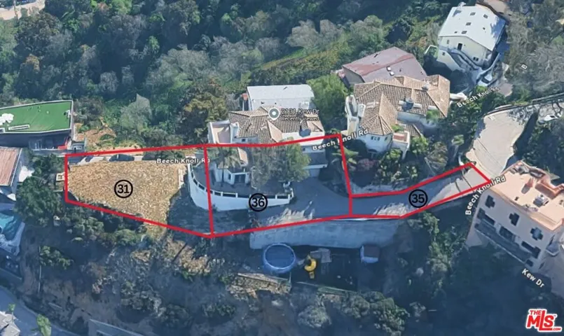 3 pieces of lots