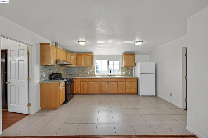 Upper Level - Kitchen