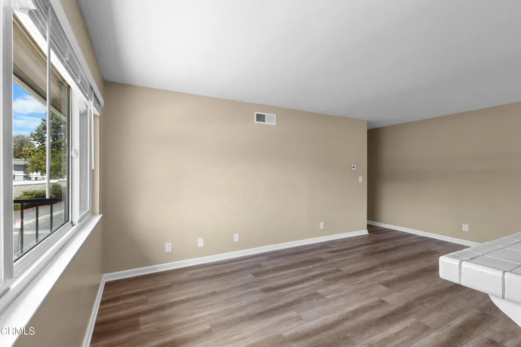 gallery-image 4