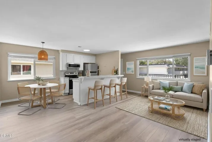 Living rm, staged
