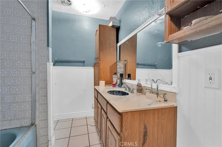 12068 Pipeline Avenue, Chino, California 91710