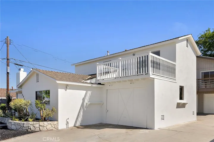 Attached Garage