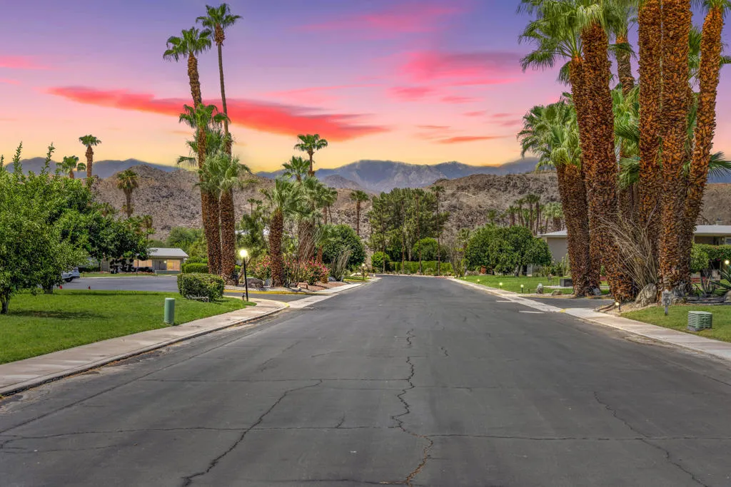 DB S Desert Braemar Dr Sunset