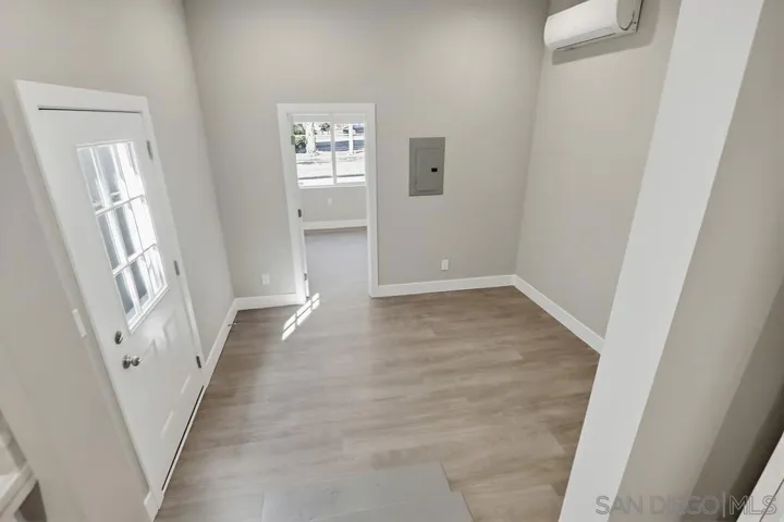 1/1 - 400sf - In Unit Laundry