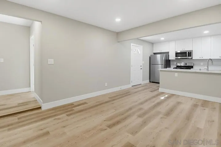 3/2 - 818sf - In Unit Laundry