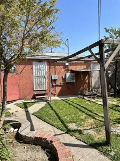 802 E 111th, Los Angeles, California 90059