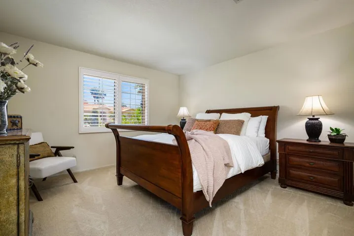 50-web-or-mls-JLRunaway_OPMG_0426_050