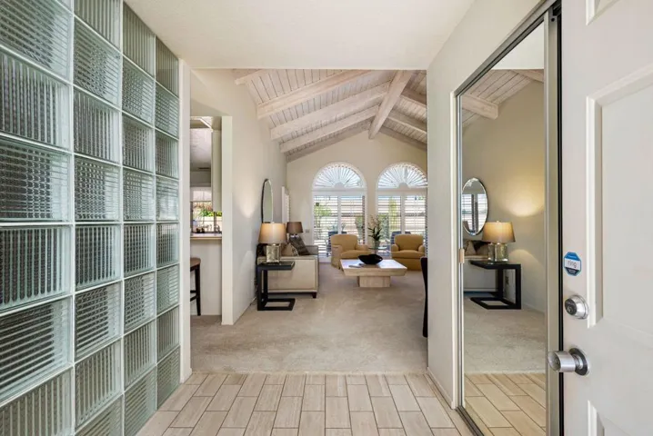 10-web-or-mls-JLRunaway_OPMG_0426_010