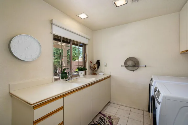 44-web-or-mls-JLRunaway_OPMG_0426_044