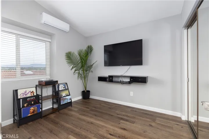 Bedroom 2 - Up
