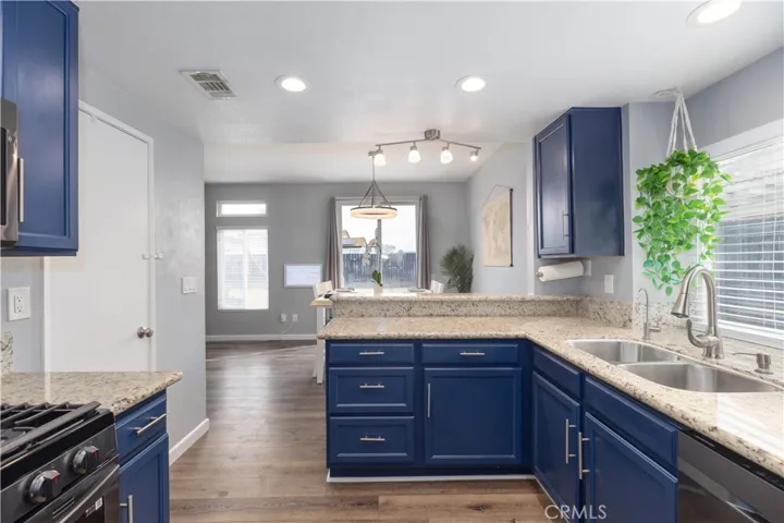 Kitchen toward Dining