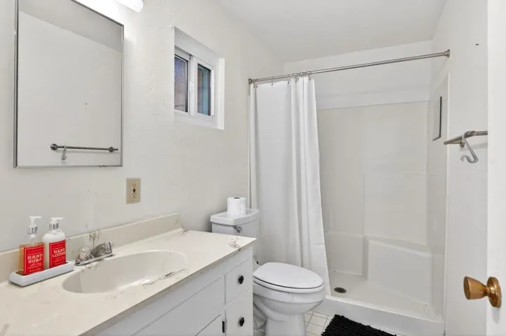 024_260406_52230_sylvan_way_id_dsc8425_1