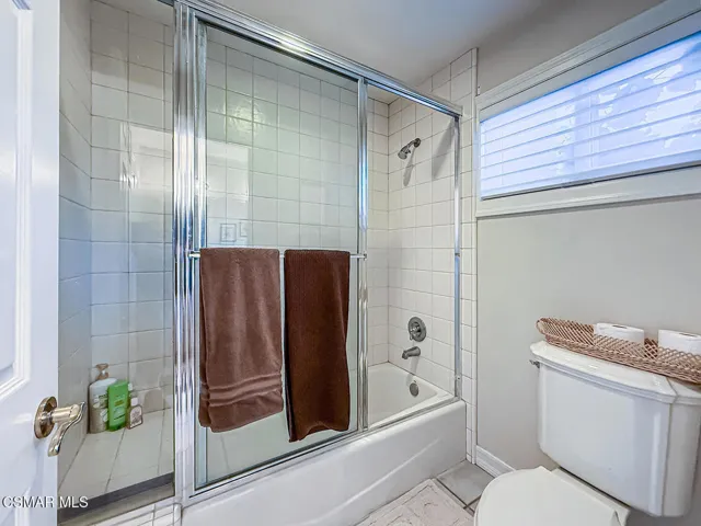 hHall Bath and Laundry2