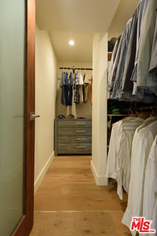 Walk in closet
