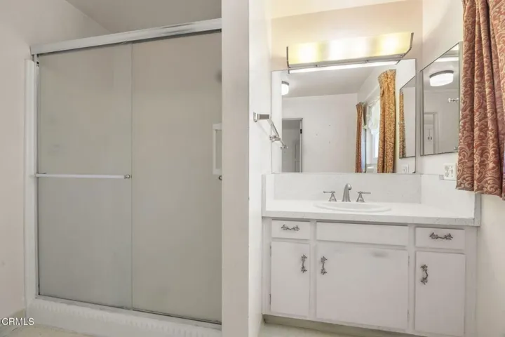 23-web-or-mls-SeaoroStudios-3662LomaVist