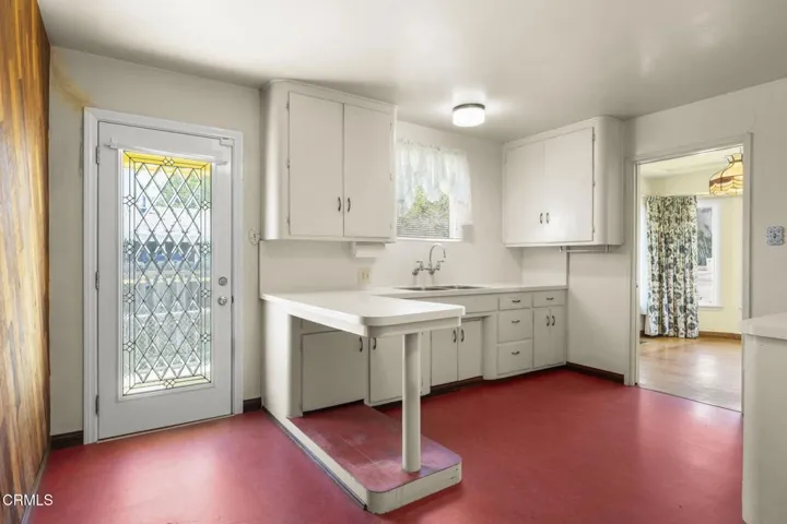 13-web-or-mls-SeaoroStudios-3662LomaVist
