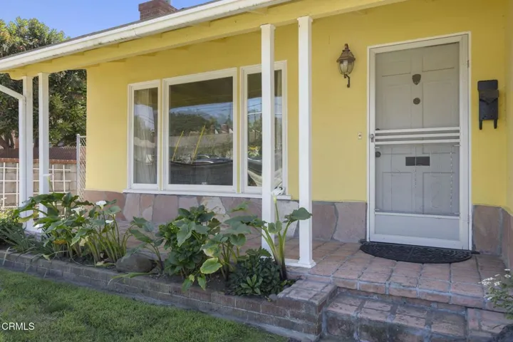 6-web-or-mls-SeaoroStudios-3662LomaVista