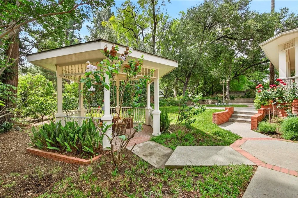 465 W Highland Avenue, Sierra Madre, California 91024 — photo 4