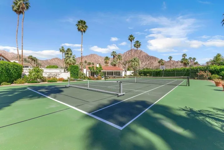 Tennis & Pickleball Court