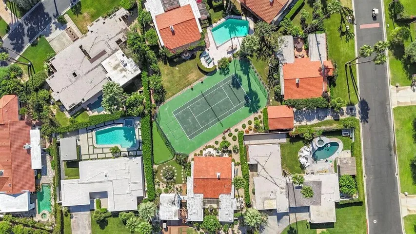Compound Arial