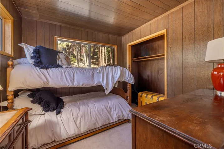 1109 Brookside, Fawnskin, California 92333