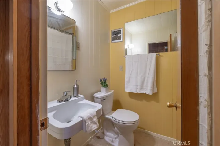 1109 Brookside, Fawnskin, California 92333