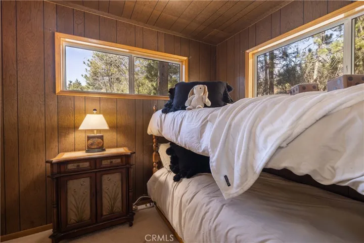 1109 Brookside, Fawnskin, California 92333