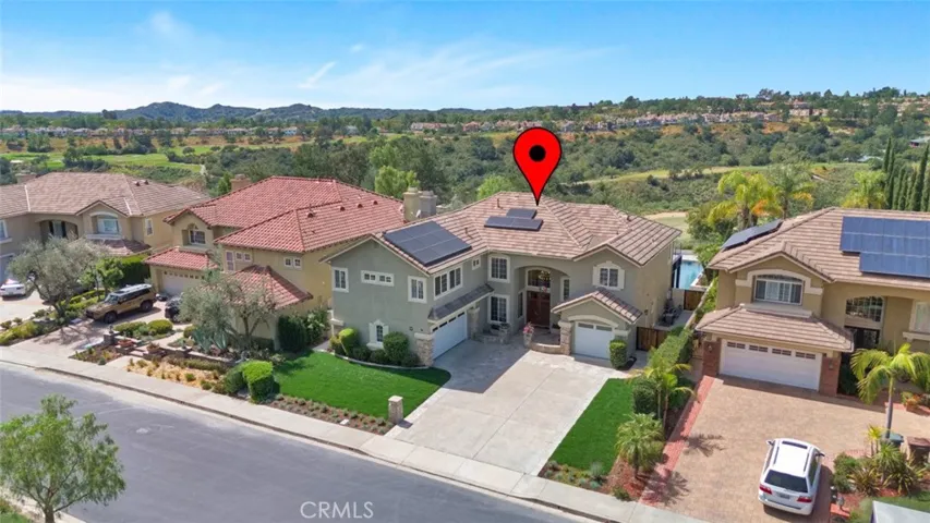 Huge lot, both front and back!