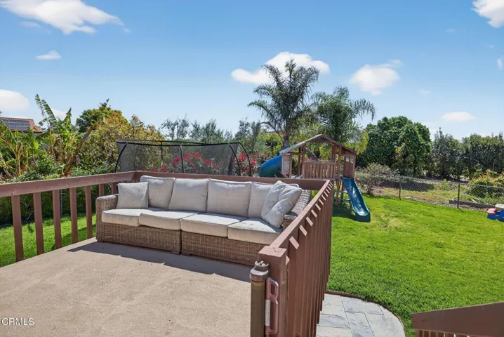 79-web-or-mls-UpmarketMedia-3774Gro-259