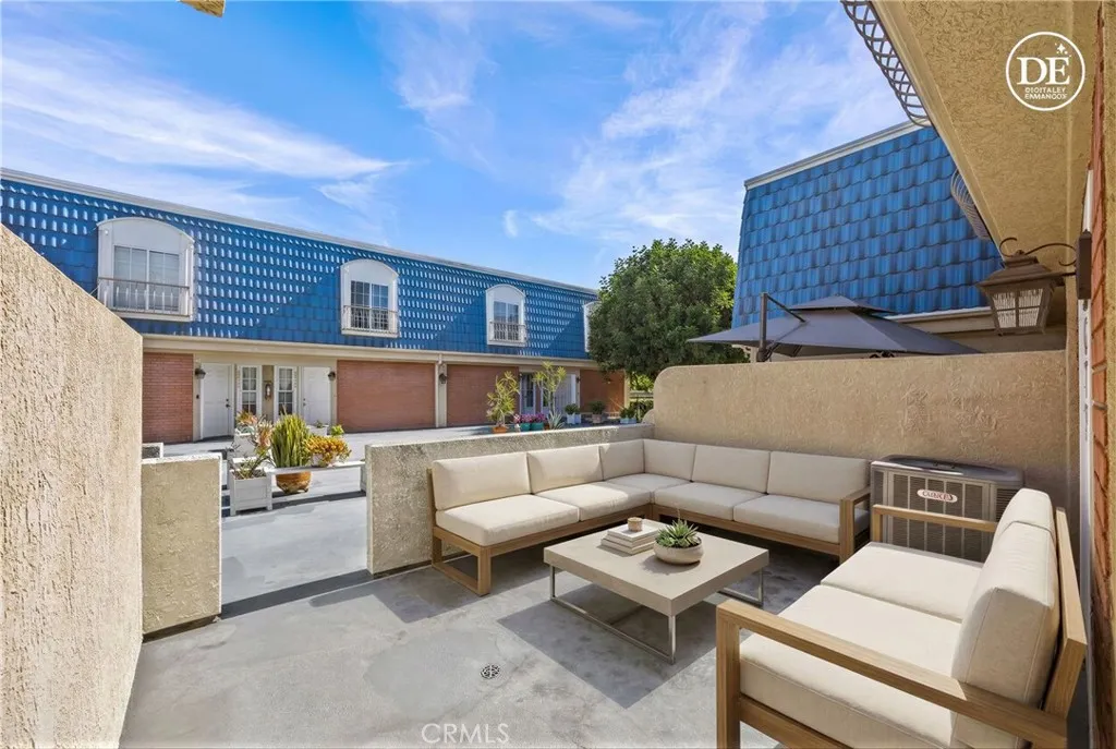 Virtual Staging Patio