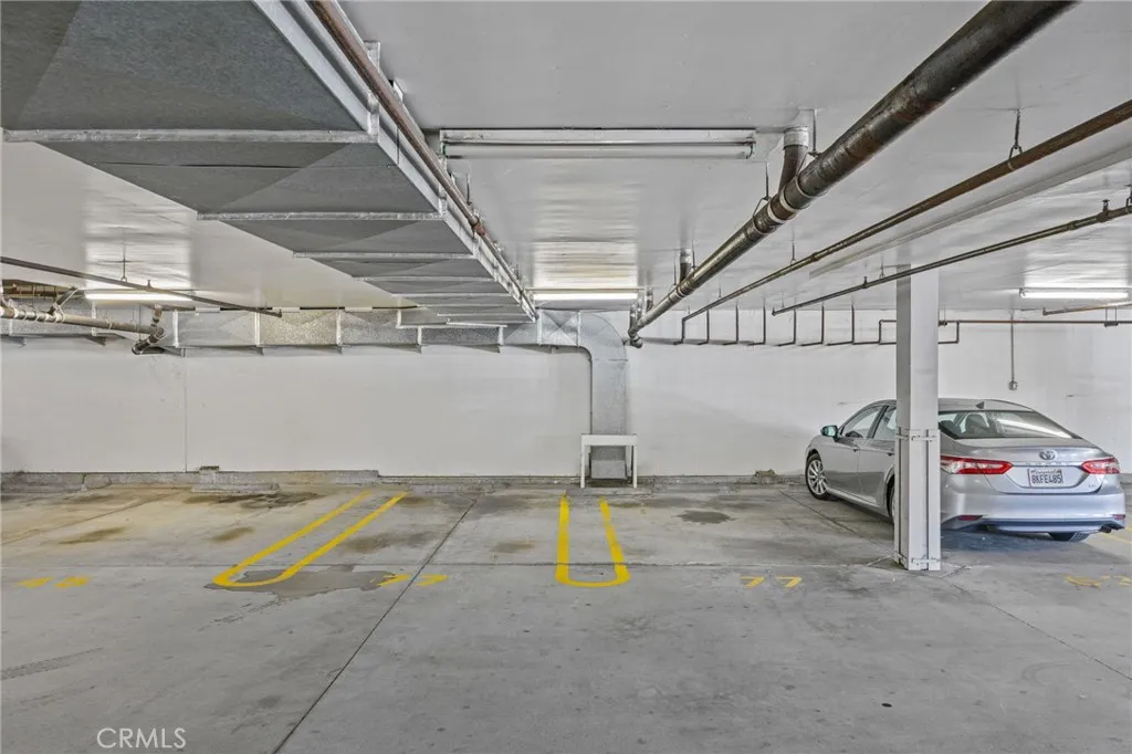 2 assigned parking spaces