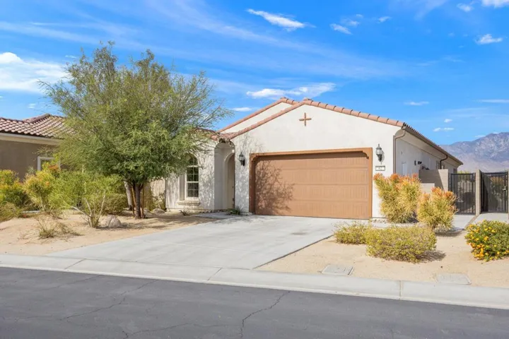 2-web-or-mls-068A1413