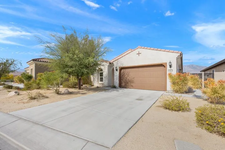 1-web-or-mls-068A1418