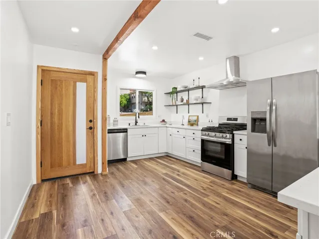 5141 Don Pio Drive, Woodland Hills, California 91364