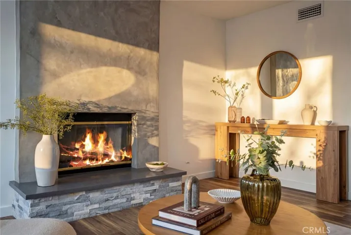 5141 Don Pio Drive, Woodland Hills, California 91364