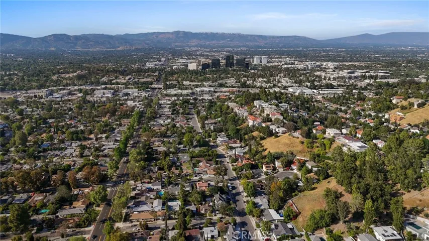 5141 Don Pio Drive, Woodland Hills, California 91364