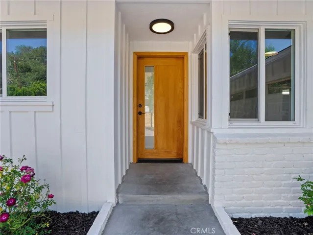5141 Don Pio Drive, Woodland Hills, California 91364