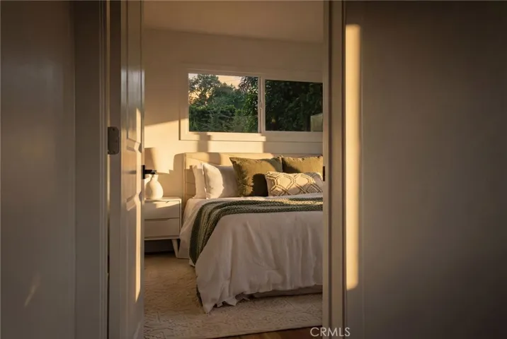 5141 Don Pio Drive, Woodland Hills, California 91364
